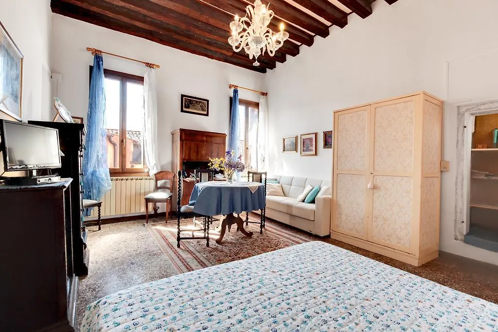 Apartment Ca' Badoer West Studio Venice