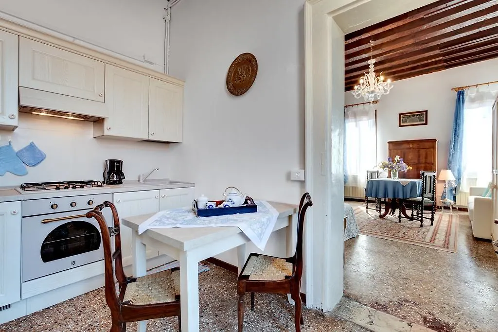Ca' Badoer West Studio Venice